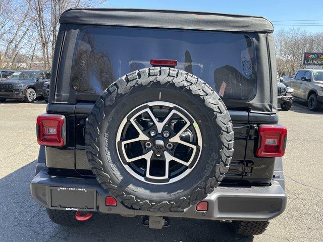 Photo of 2025 Black Clearcoat Jeep Wrangler