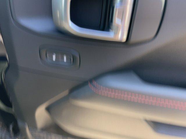 Photo of 2025 Black Clearcoat Jeep Wrangler