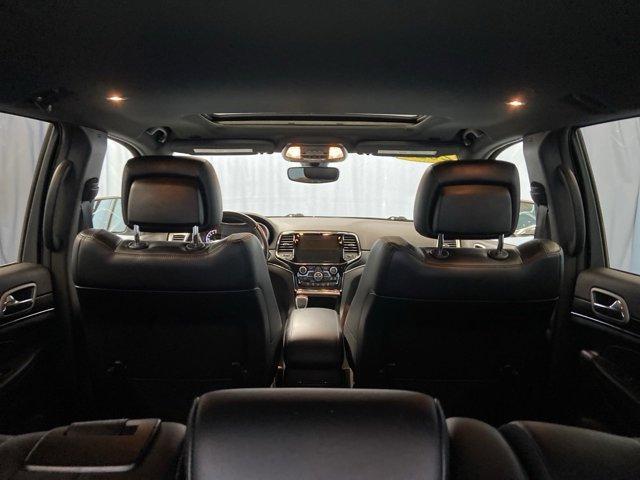 Photo of 2021 Granite Crystal Clearcoat Metallic Jeep Grand Cherokee