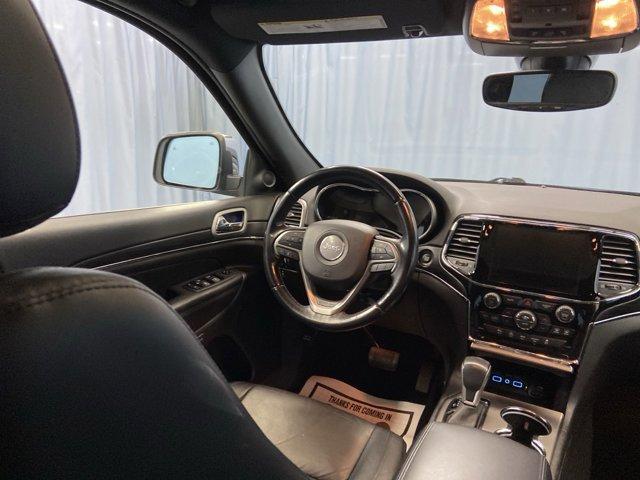 Photo of 2021 Granite Crystal Clearcoat Metallic Jeep Grand Cherokee