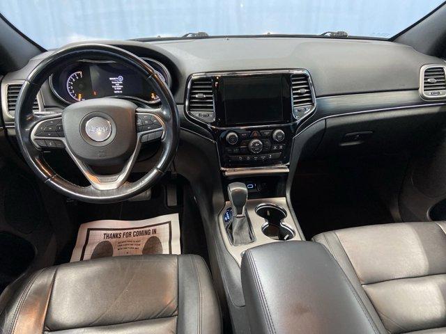 Photo of 2021 Granite Crystal Clearcoat Metallic Jeep Grand Cherokee