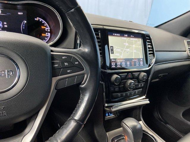 Photo of 2021 Granite Crystal Clearcoat Metallic Jeep Grand Cherokee