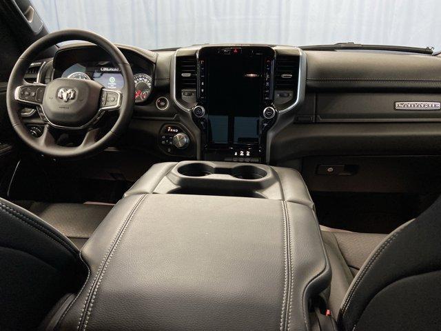 Photo of 2025 Diamond Black RAM 1500