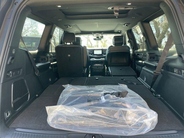 Photo of 2025 Bright White Clearcoat Jeep Wagoneer