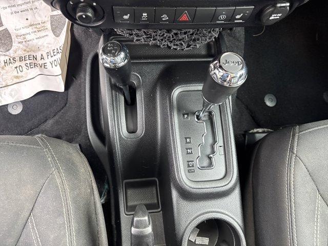 Photo of 2016 Black Clearcoat Jeep Wrangler Unlimited