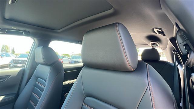 Photo of 2026 Platinum White Pearl Honda CR-V Hybrid