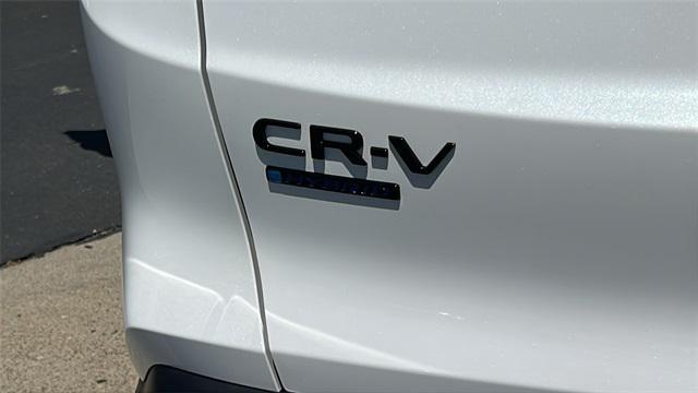 Photo of 2026 Platinum White Pearl Honda CR-V Hybrid