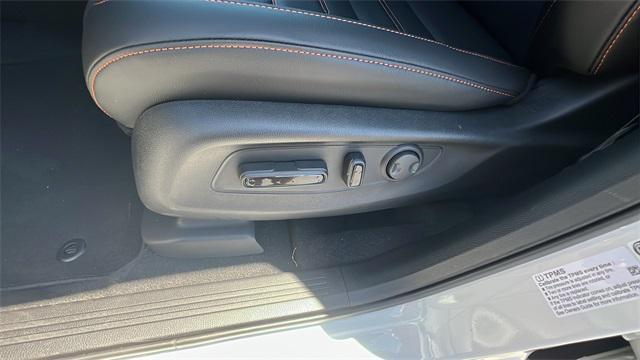 Photo of 2026 Platinum White Pearl Honda CR-V Hybrid
