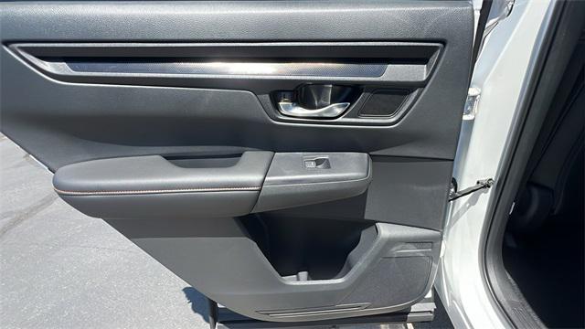 Photo of 2026 Platinum White Pearl Honda CR-V Hybrid