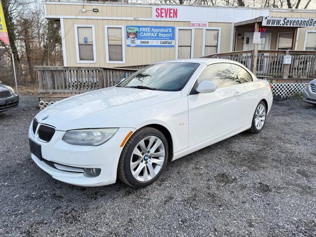 Photo of 2011 White BMW 328