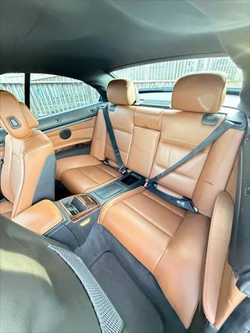 Photo of 2011 White BMW 328
