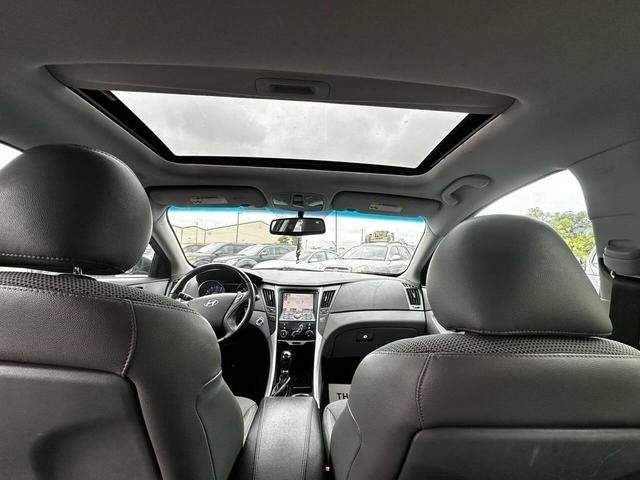 Photo of 2013 Harbor Gray Metallic Hyundai SONATA