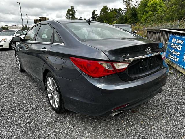 Photo of 2013 Harbor Gray Metallic Hyundai SONATA
