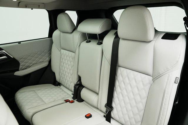 Photo of 2025 Black Diamond Mitsubishi Outlander PHEV