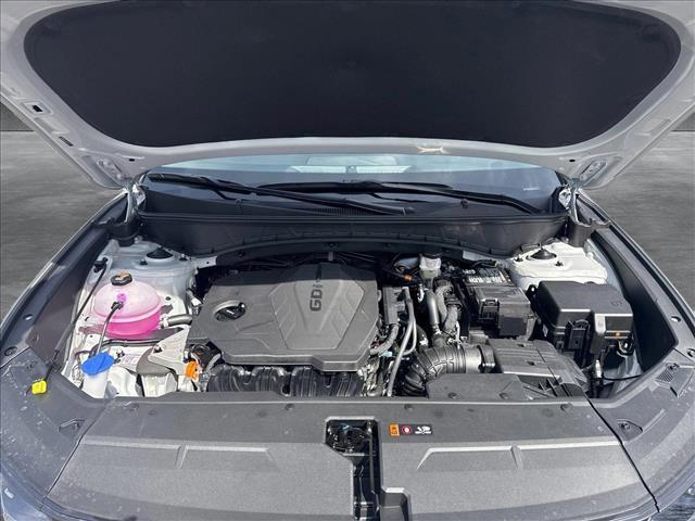 Photo of 2025 Shimmering Silver Hyundai TUCSON