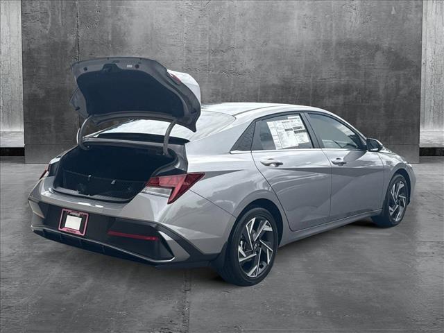 Photo of 2025 Fluid Metal Hyundai ELANTRA