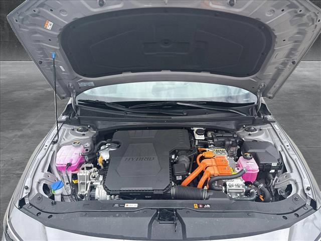 Photo of 2025 Fluid Metal Hyundai ELANTRA