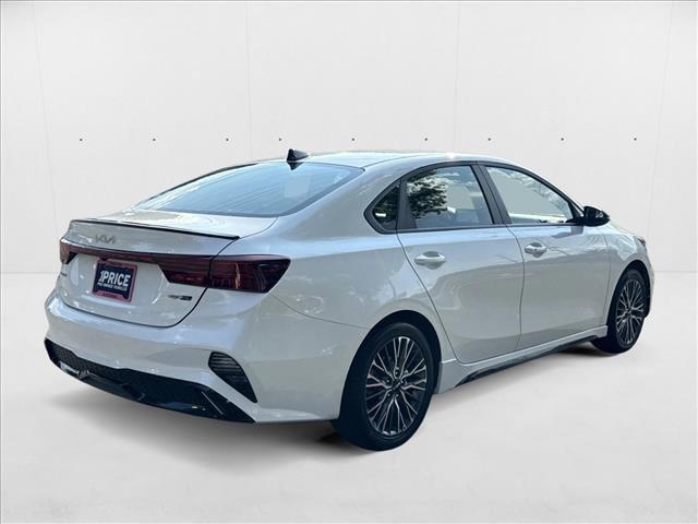 Photo of 2023 Snow White Pearl Kia Forte