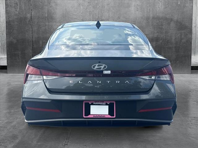 Photo of 2025 Amazon Gray Hyundai ELANTRA
