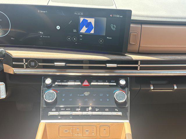 Photo of 2025 Ecotronic Gray Hyundai SANTA FE