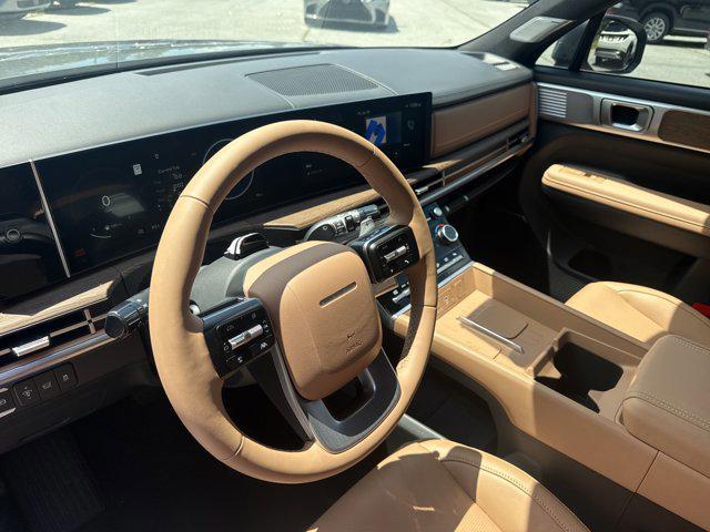 Photo of 2025 Ecotronic Gray Hyundai SANTA FE