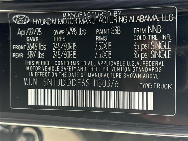 Photo of 2025 Phantom Black Hyundai SANTA CRUZ