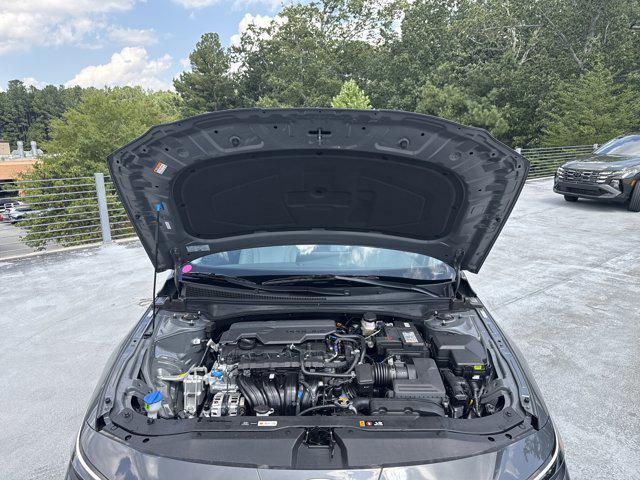Photo of 2025 Ecotronic Gray Hyundai ELANTRA