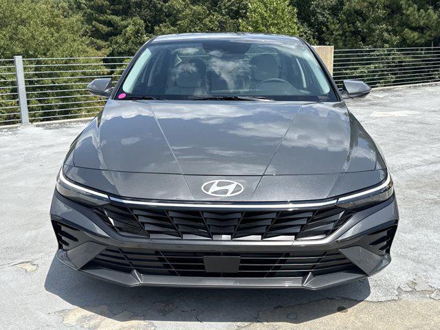 Photo of 2025 Ecotronic Gray Hyundai ELANTRA