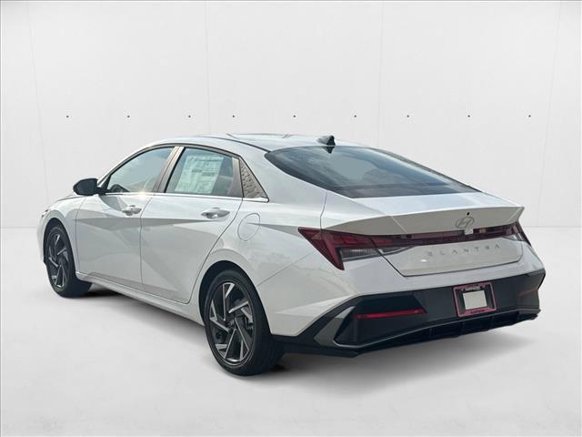 Photo of 2025 Serenity White Hyundai ELANTRA