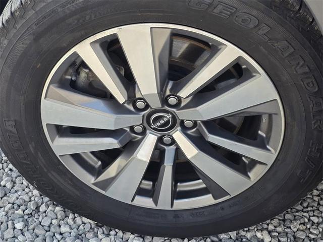 Photo of 2023 Gun Metallic Nissan Pathfinder