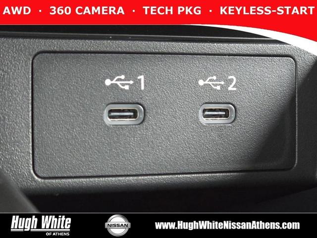 Photo of 2025 2t Ylw Blk Roof Nissan Kicks