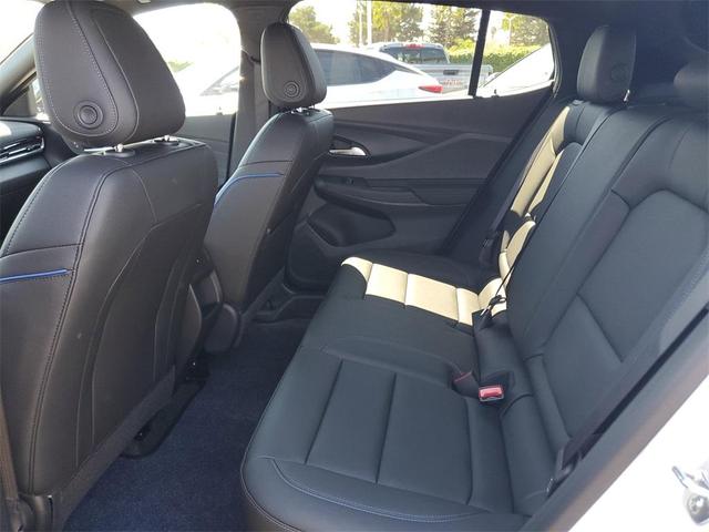 Photo of 2026 Summit White Buick Envista