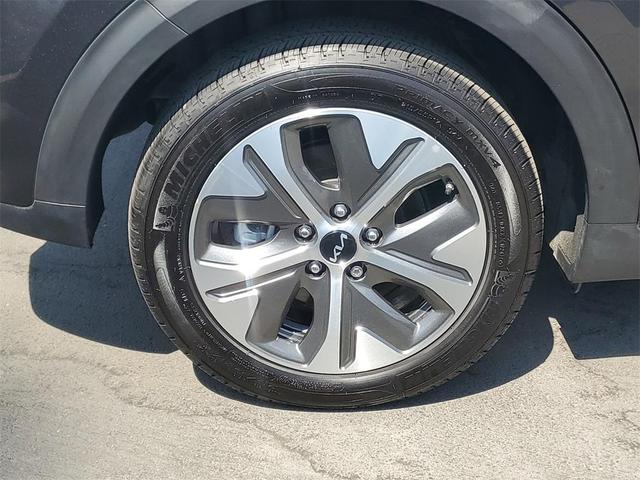 Photo of 2022 Graphite Gray Kia Niro EV
