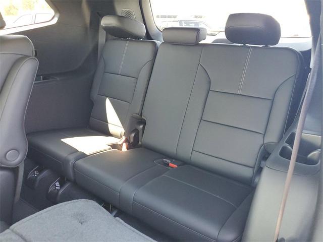 Photo of 2026 Glacier White GMC Acadia