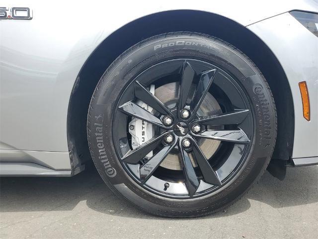 Photo of 2024 Silver Metallic Ford Mustang
