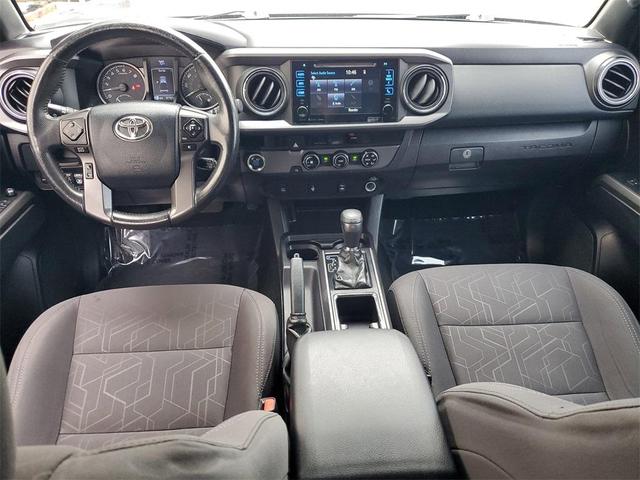 Photo of 2017 Magnetic Gray Metallic Toyota Tacoma