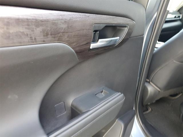 Photo of 2022 Moon Dust Toyota Highlander