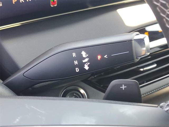 Photo of 2026 White Tri-Coat Buick Enclave