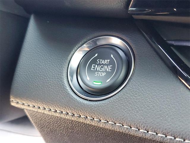 Photo of 2026 White Tri-Coat Buick Enclave