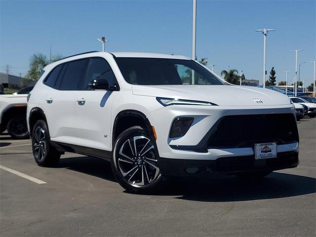 Photo of 2026 White Tri-Coat Buick Enclave