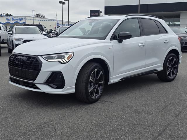 Photo of 2025 Glacier White Metallic Audi Q3