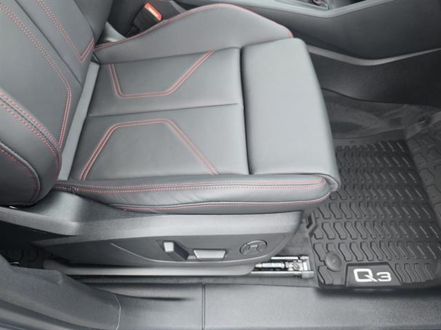 Photo of 2025 Glacier White Metallic Audi Q3