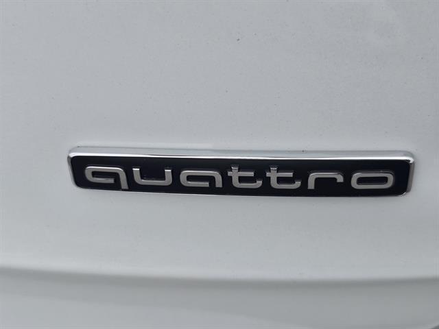 Photo of 2025 Glacier White Metallic Audi Q3