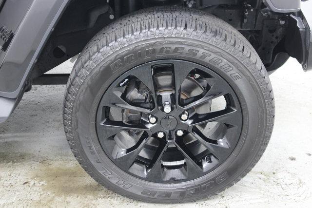 Photo of 2021 Black Clearcoat Jeep Wrangler Unlimited