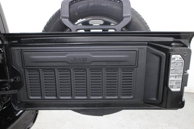 Photo of 2021 Black Clearcoat Jeep Wrangler Unlimited