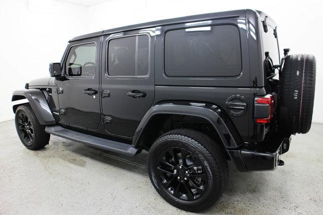 Photo of 2021 Black Clearcoat Jeep Wrangler Unlimited