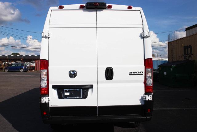Photo of 2025 Bright White Clearcoat RAM ProMaster 2500