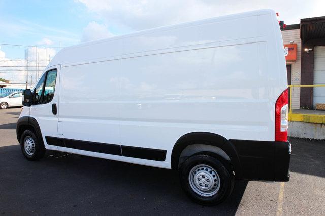 Photo of 2025 Bright White Clearcoat RAM ProMaster 2500