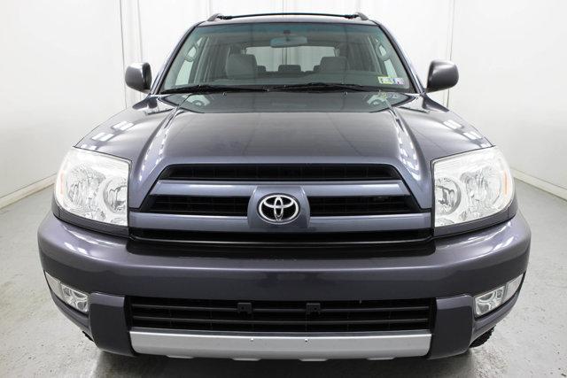 Photo of 2004 Gray Toyota 4Runner
