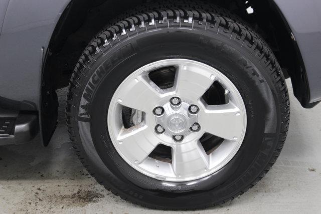 Photo of 2004 Gray Toyota 4Runner